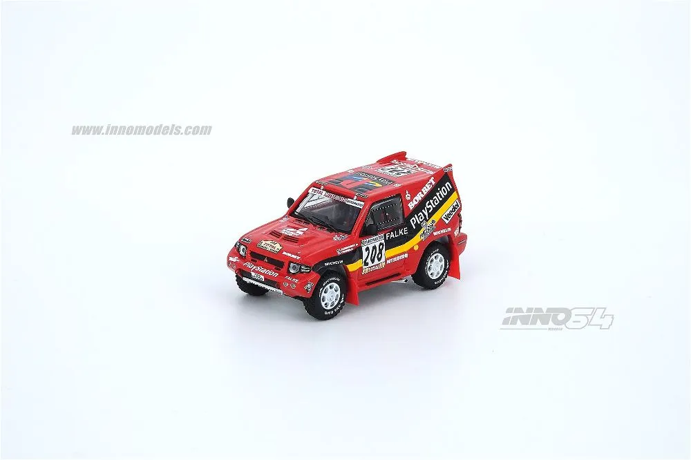 INNO64  MITSUBISHI PAJERO EVO | #208