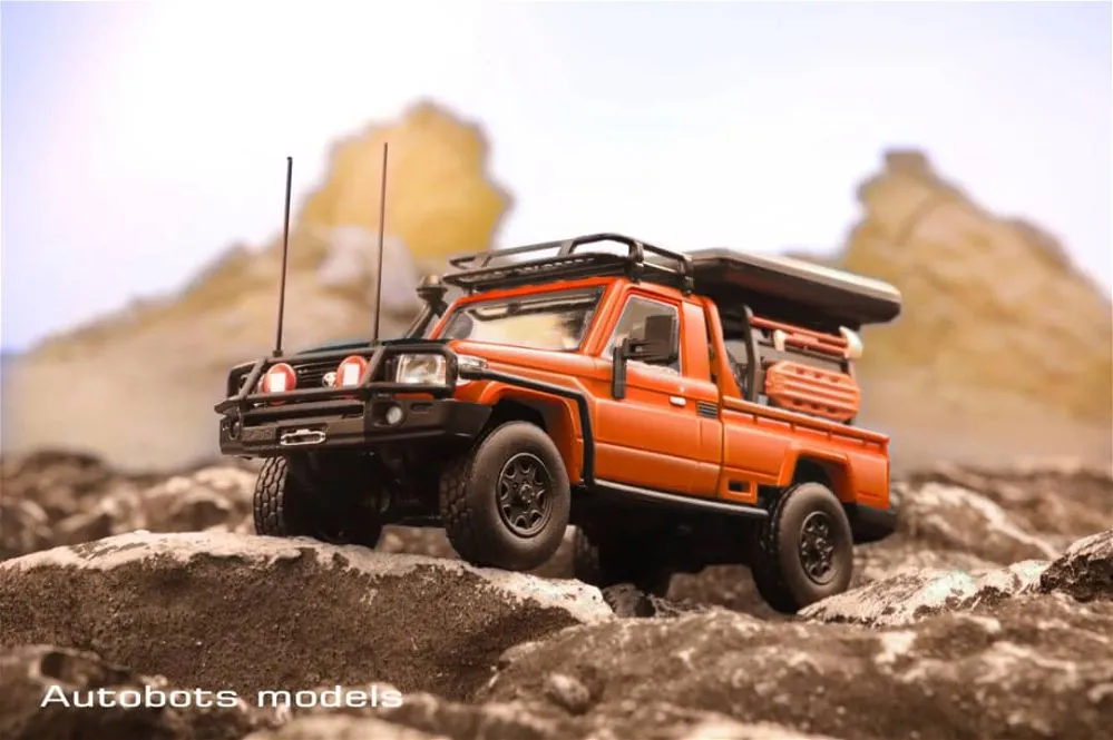 AUTOBOTS | TOYOTA LAND CRUISER LC79 | SINGLE CABIN | ORANGE