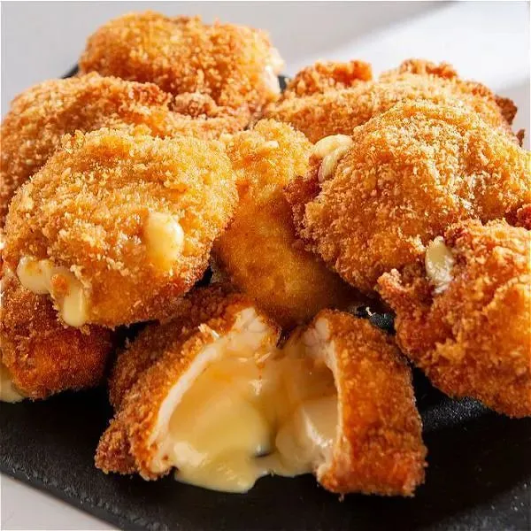 Stuffed Cheese Nuggets (4 Pcs)