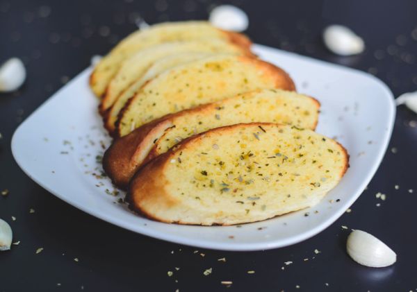 Garlic Bread - Garlic Breads (6 Pieces)