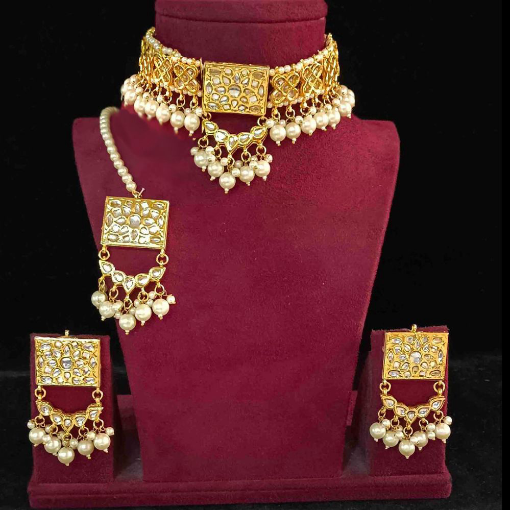 Choker Set Polki With Square Center Piece - White