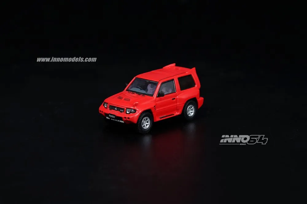 INNO64 | MITSUBISHI PAJERO EVO | RED