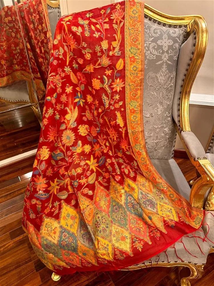 Kaani Silk Red