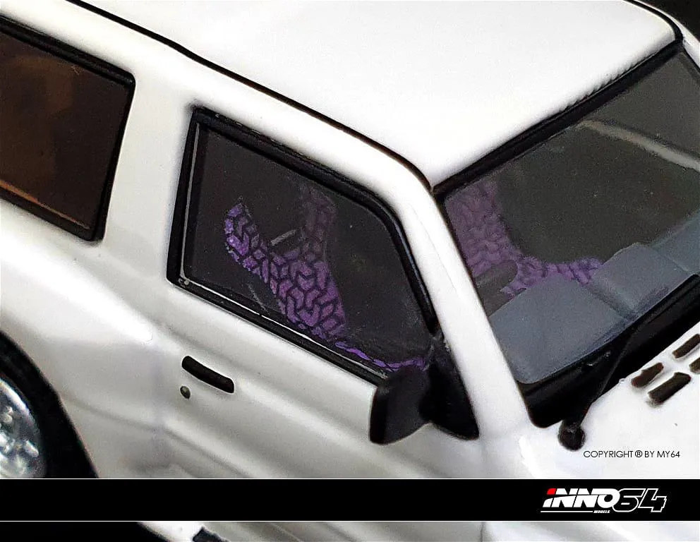 INNO64 | MITSUBISHI PAJERO EVO | WHITE