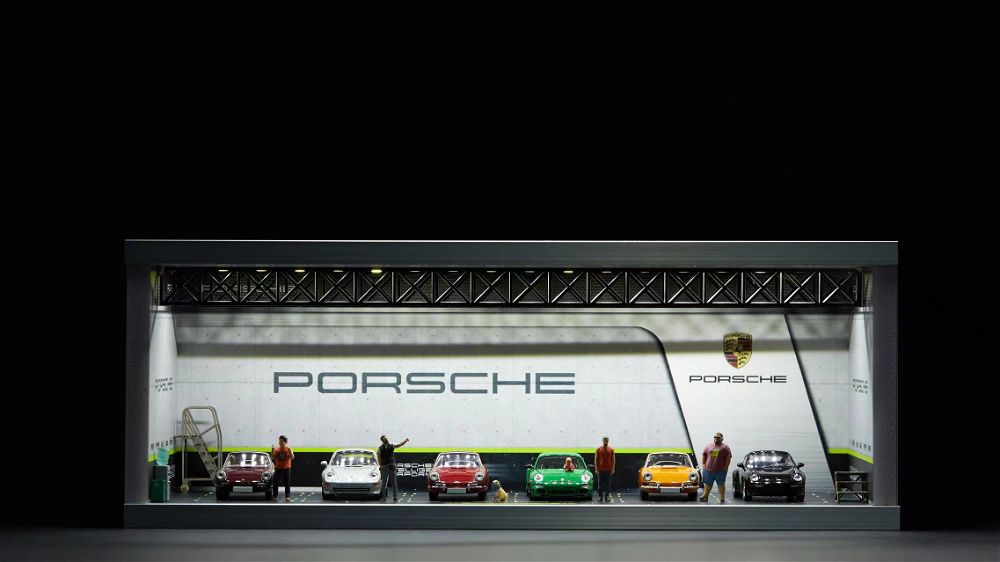 NEO | PORSCHE PARKING GARAGE DIORAMA