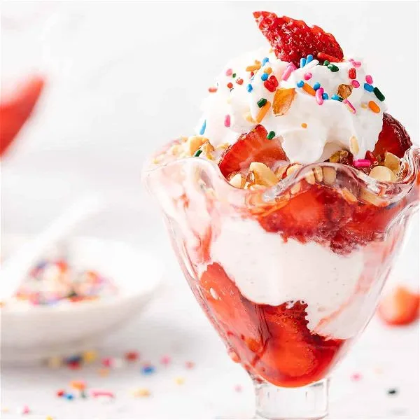 Strawberry Sundae