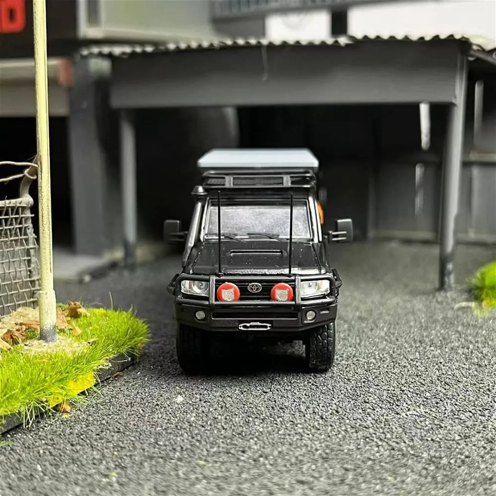 AUTOBOTS  TOYOTA LAND CRUISER LC79 SINGEL CABIN | BLACK