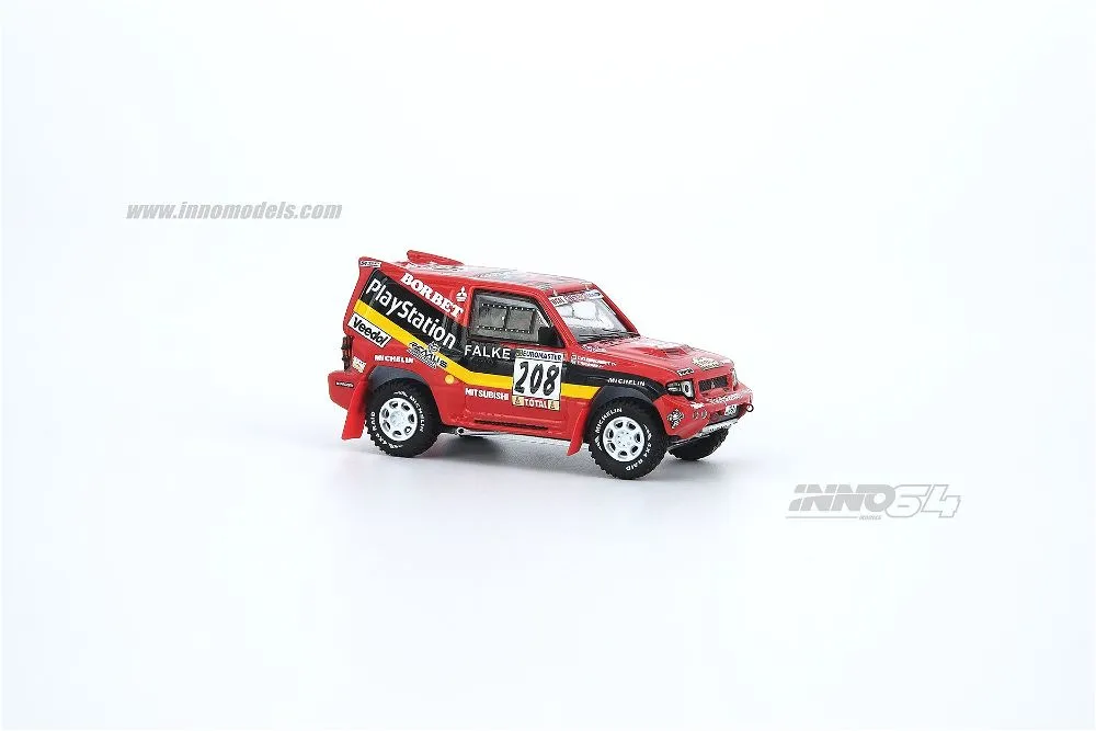 INNO64  MITSUBISHI PAJERO EVO | #208