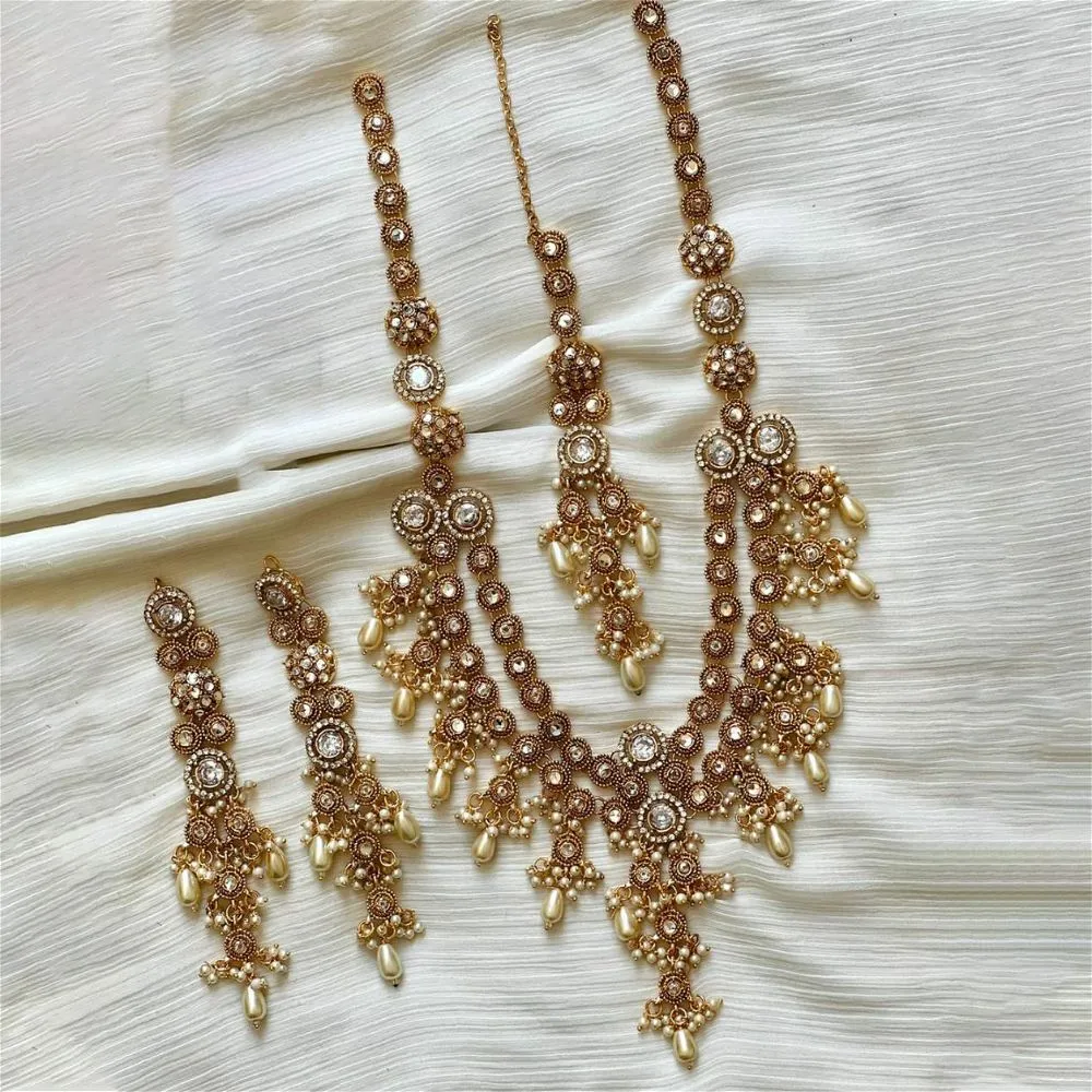 Aina Long Necklace Set