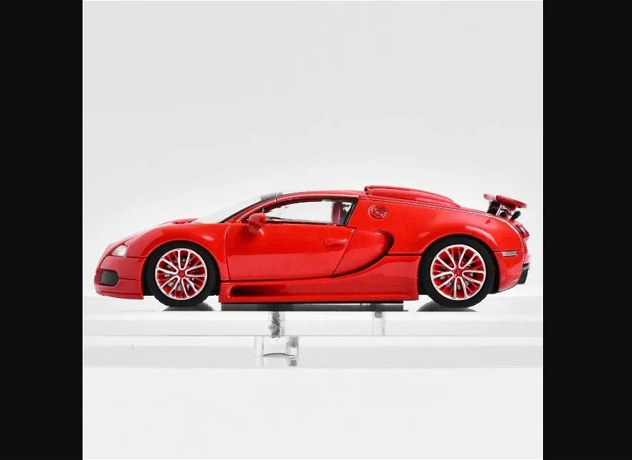 MORTAL | BUGATTI VEYRON | RED