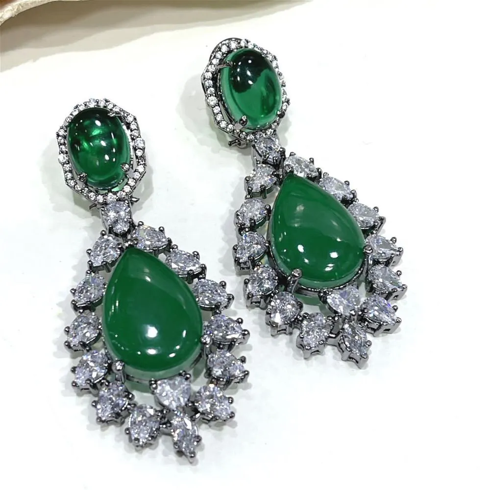 Huda Earrings Emerald Green