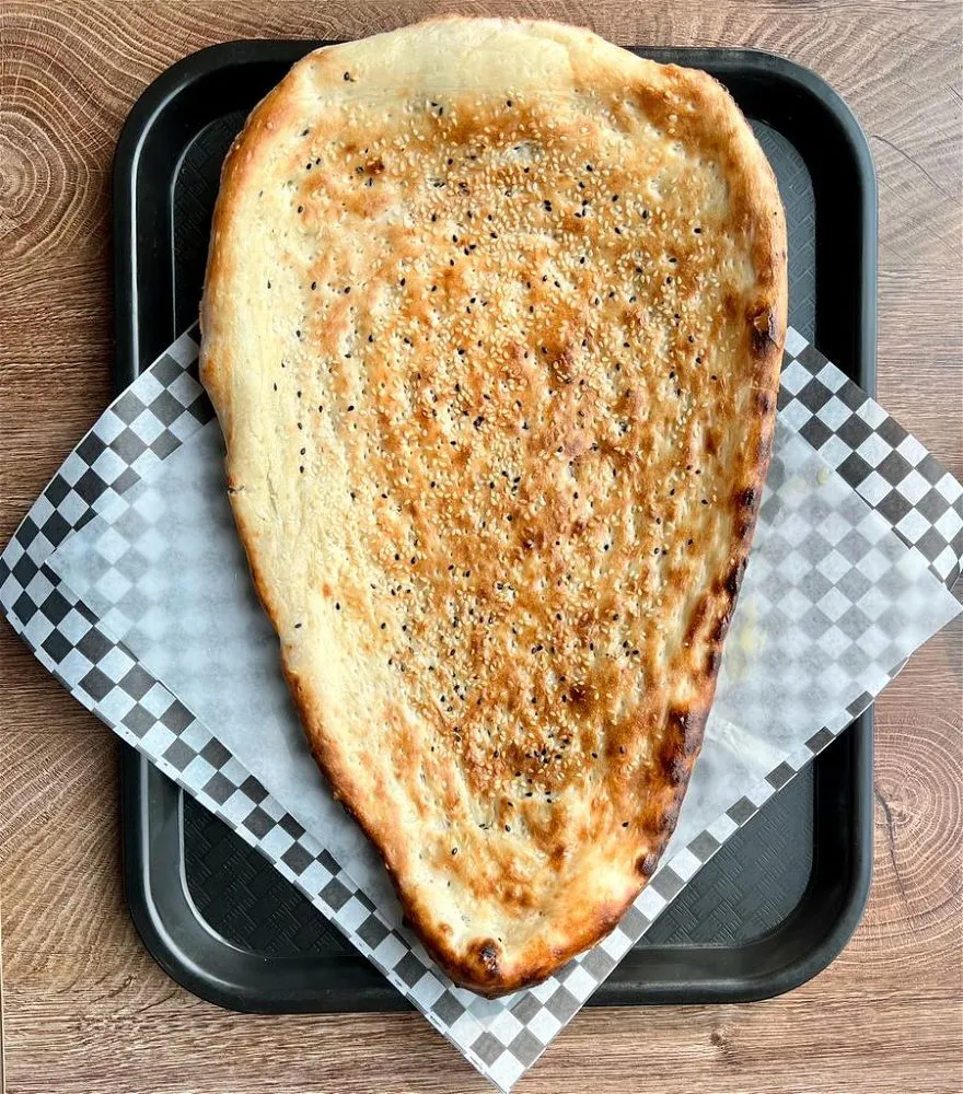 Quetta Wala Naan With Sesame Seed & Butter