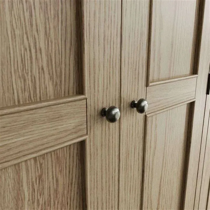 Lesley Oak 3 Door Wardrobe