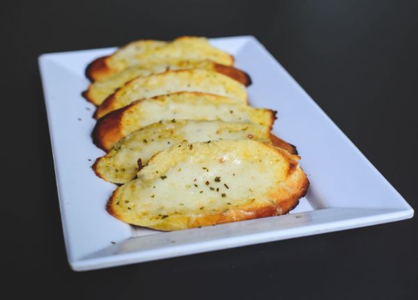 Grilled Bread With Cheese