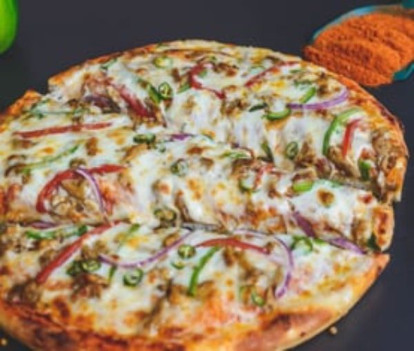 Sabzi Kha Jaan Bana - Pizza