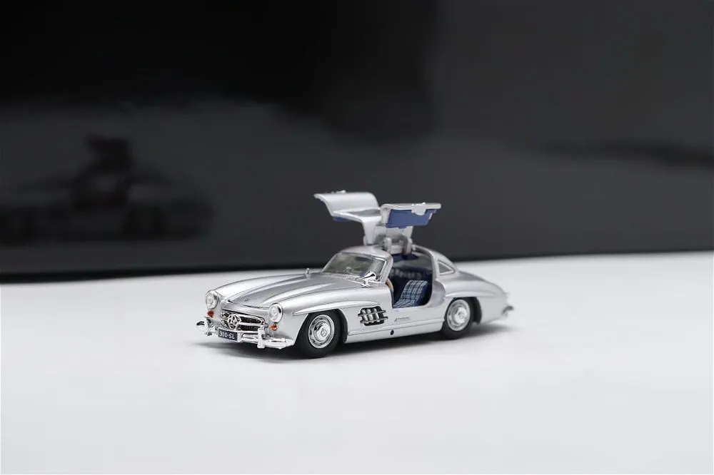 BSC | MERCEDES BENZ 300SL | SILVER | BLUE INTERIOR