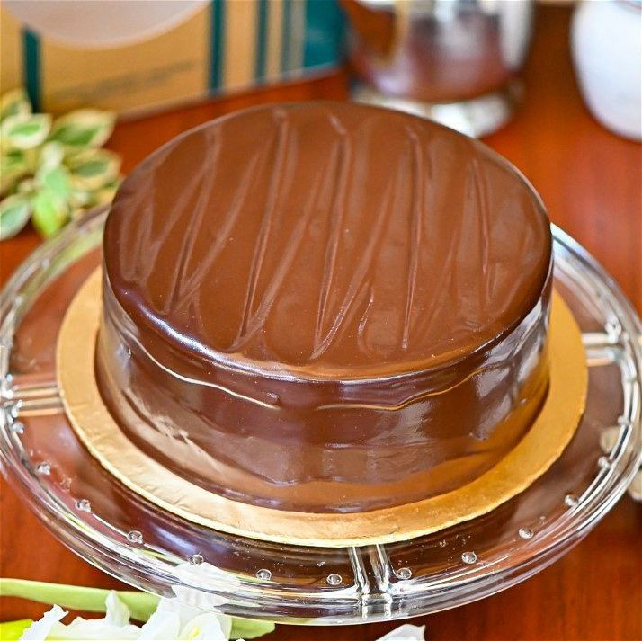 Chocolate Fudge Cake - Cakes