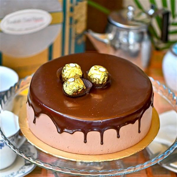 Ferrero Rocher Cake - Cakes