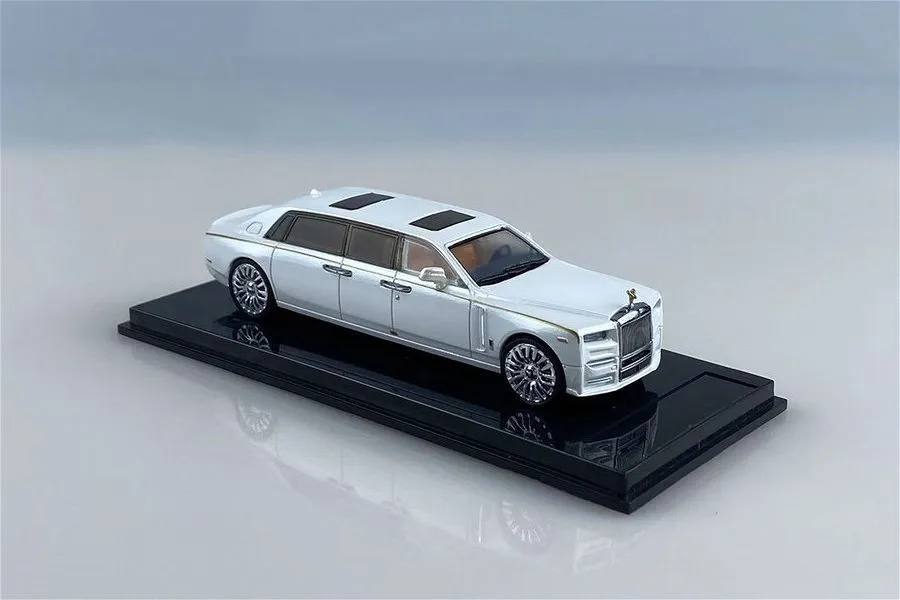 SMALL CAR ART | ROLLS ROYCE MANSORY PHANTOM VIII | WHITE