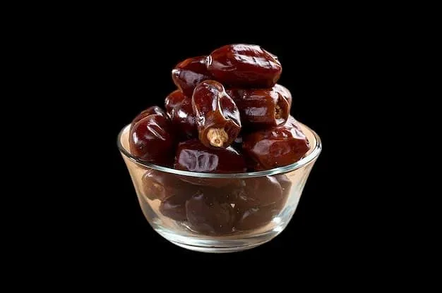 Royal Leaf Ajwa Date 400Gm