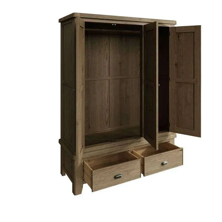 Lesley Oak 3 Door Wardrobe