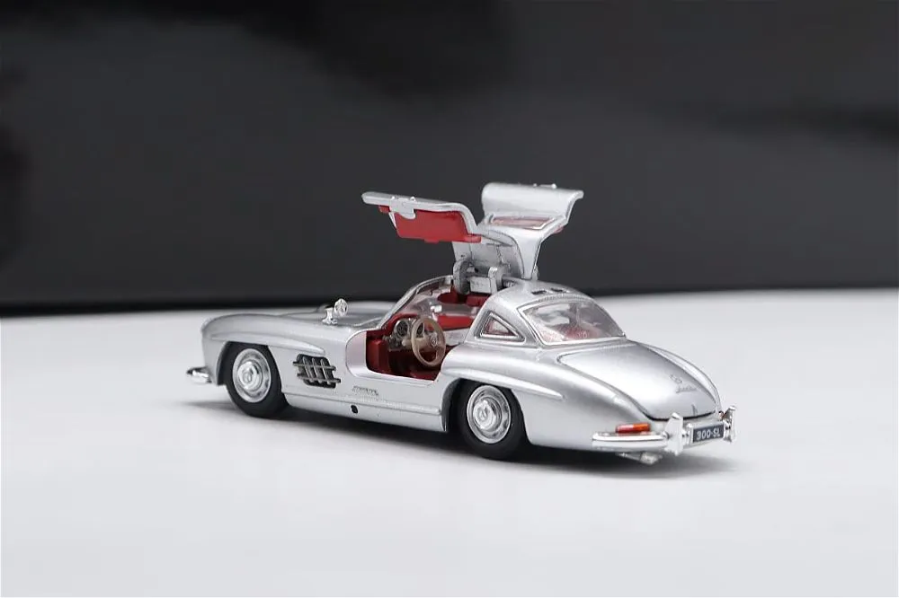 BSC | MERCEDES BENZ 300 SL | SILVER | WITH RED INTERIOR | DAMAGED