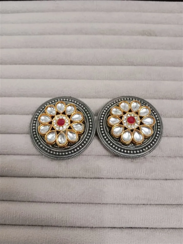 German Silver Big Studs With Kundan Fusion