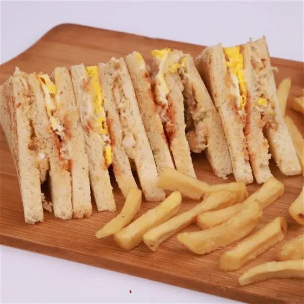 Classical Club Sandwich