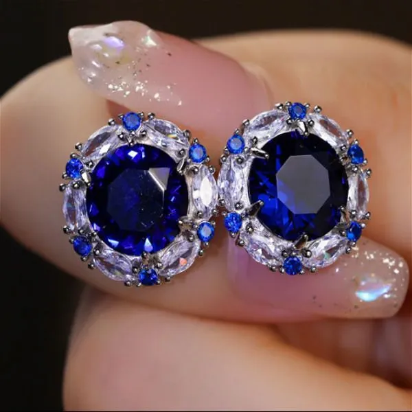 New Style Inlaid Zircon Round Earrings