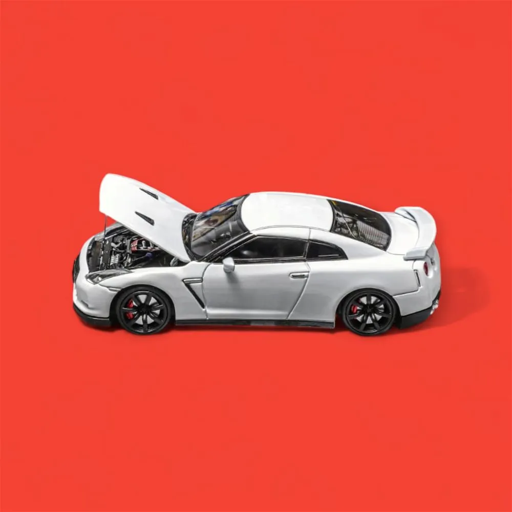 FOCAL HORIZON | NISSAN GT-R R35 | WHITE