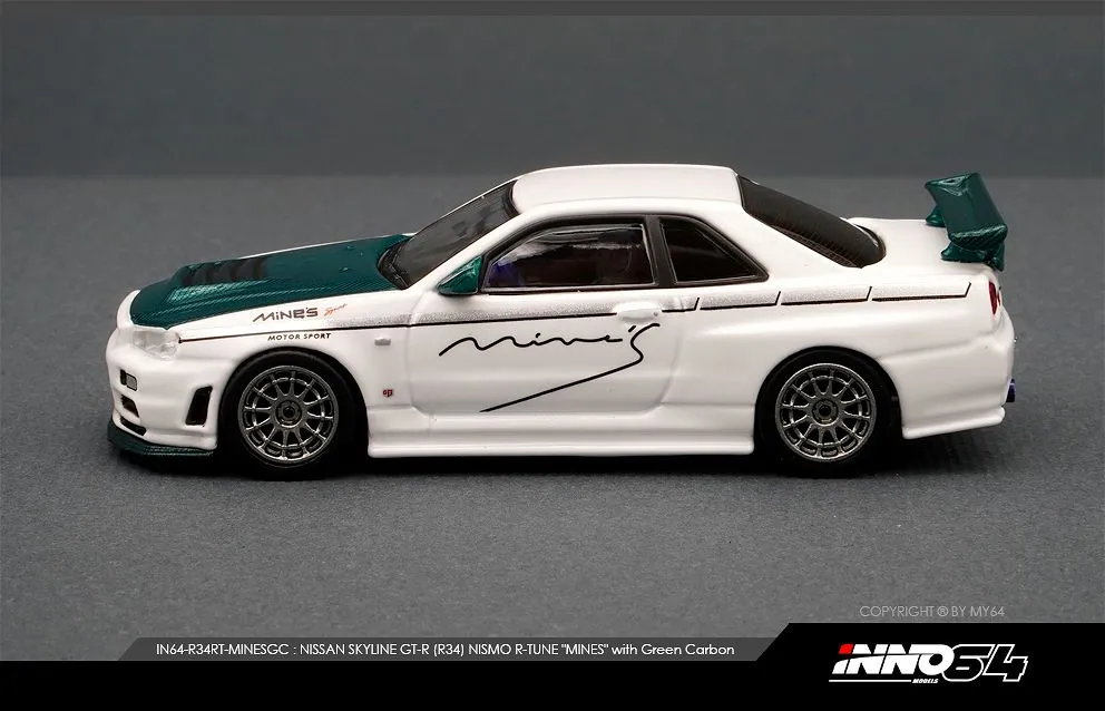 INNO64 | NISSAN SKYLINE GT-R R34 MINE'S | WHITE WITH GREEN CARBON HOOD