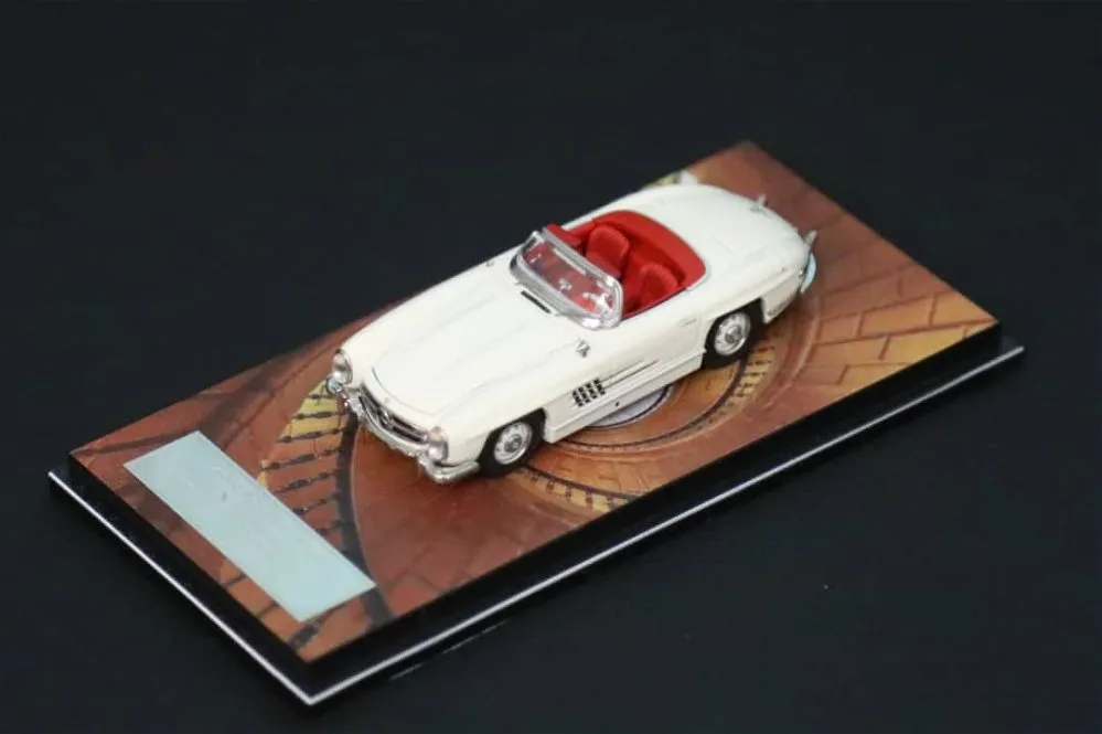 ZFC | MERCEDES BENZ 300SL W198 ROADSTER | WHITE/RED INTERIOR