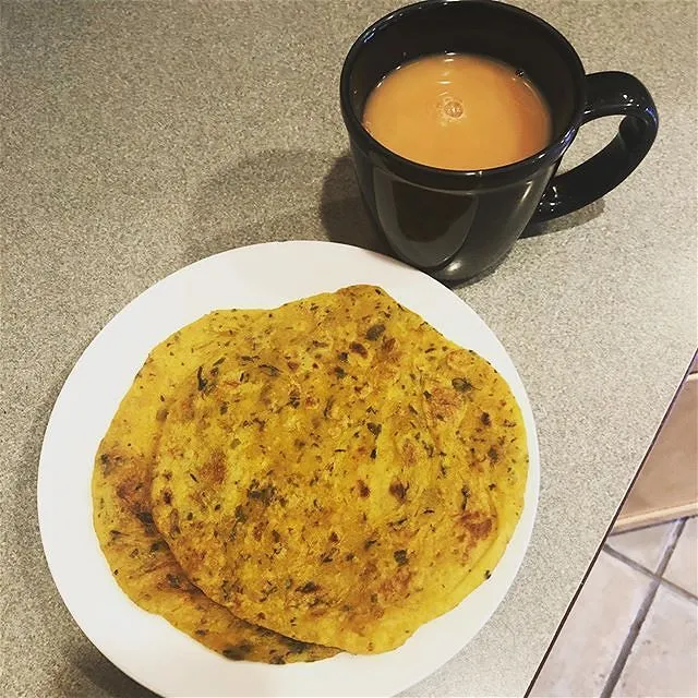 Methi Paratha w Chai