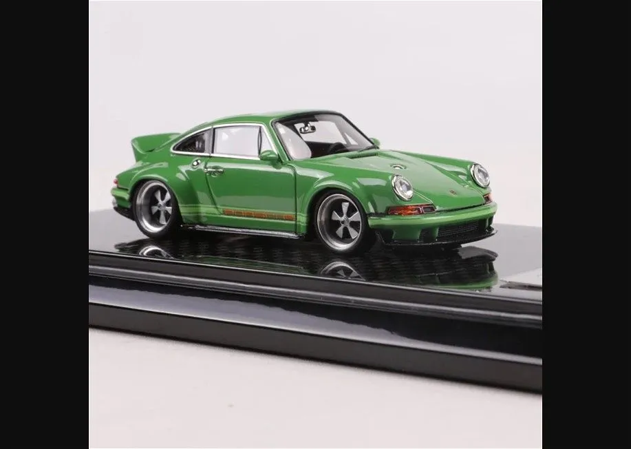 YM MODEL | PORSCHE SINGER DLS | GREEN