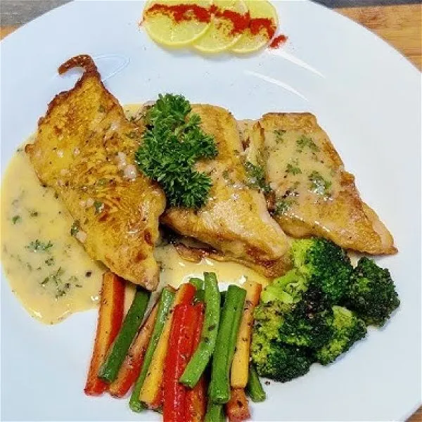 Grilled Fish in Lemon Sauce