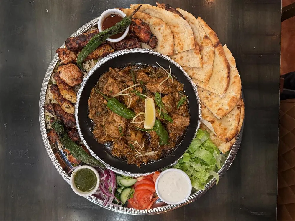 Kboys Family Platter- Chicken Karahi