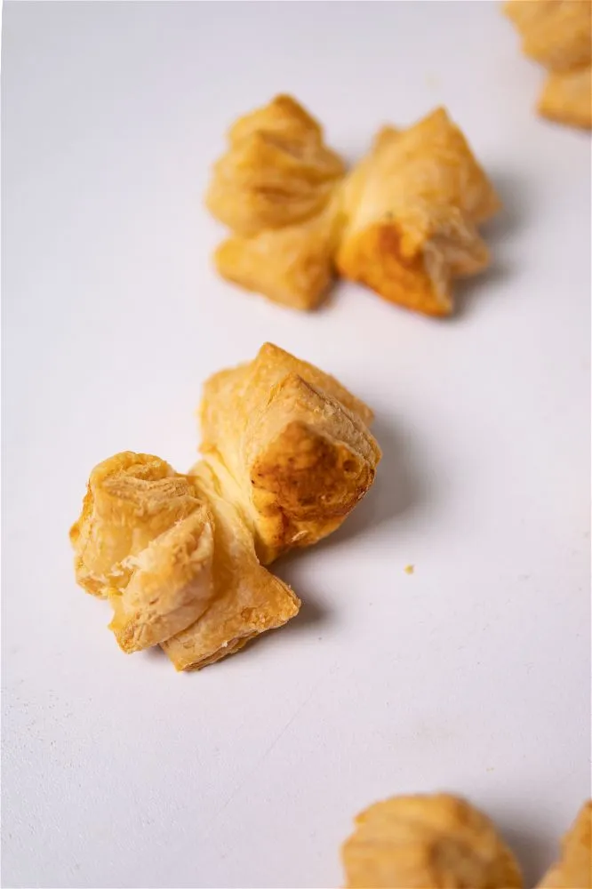 Cheese Tie Puff