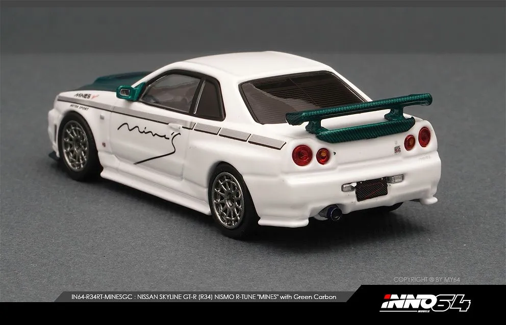 INNO64 | NISSAN SKYLINE GT-R R34 MINE'S | WHITE WITH GREEN CARBON HOOD